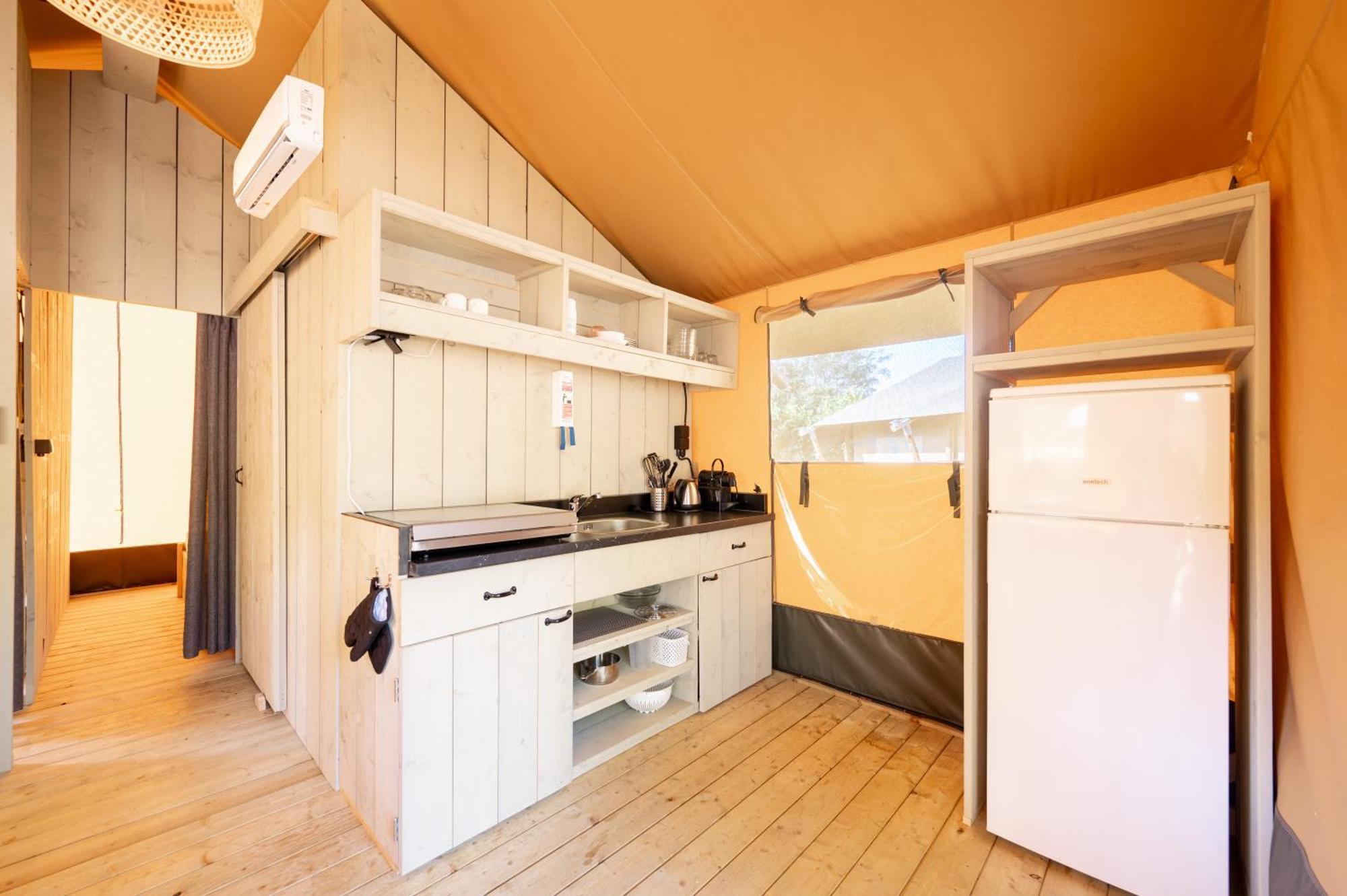 Glamping Twente Hotel Denekamp Bagian luar foto