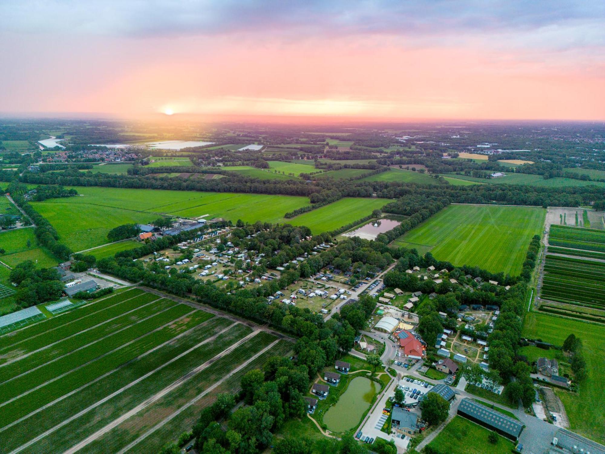 Glamping Twente Hotel Denekamp Bagian luar foto
